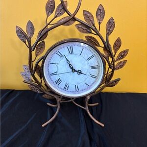Rustic Brown Leaf Wall Clock
